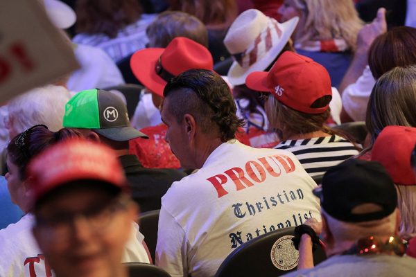 Trump, i suoi fan credono che si sia salvato grazie a un “intervento divino”