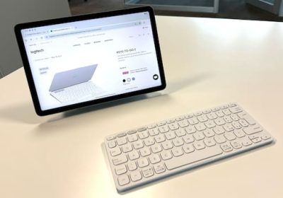 Logitech Keys-To-Go 2 tastiera portatile: recensione, impressioni, prezzi