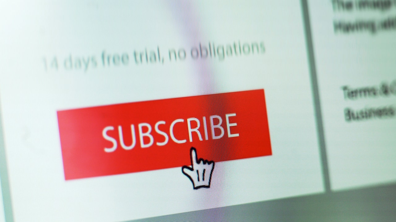 Abbonamento, la stragrande maggioranza dei servizi online cerca di manipolarvi