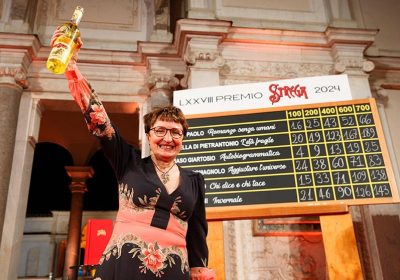 Premio Strega 2024, chi è la vincitrice Donatella Di Pietrantonio