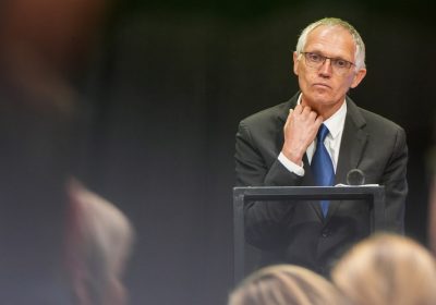 Stellantis, che ne è del piano di costruire una fabbrica di batterie in Italia?