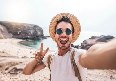 Meno selfie e foto social, mettono a rischio la natura