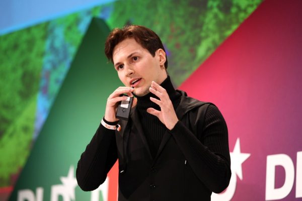 Pavel Durov, la destra sta già manipolando l’arresto del fondatore di Telegram