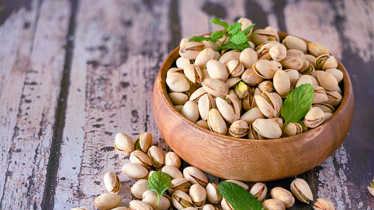 Pistacchi, un modello matematico ci rivela qual è la forma ideale delle coppette per i gusci