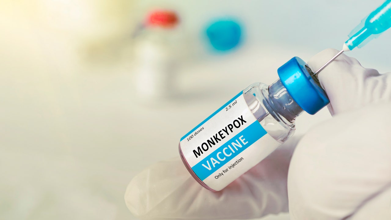 Vaiolo delle scimmie, chi viaggia deve vaccinarsi?