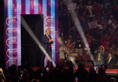 Trump: il supereroe motociclista del nuovo progetto Nft