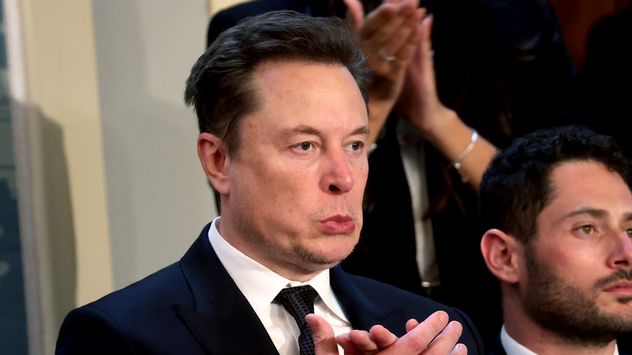 Il Brasile blocca i conti di Starlink e minaccia di bandire X