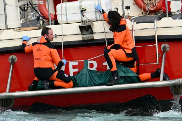 Bayesian, sono stati recuperati due corpi dallo yacht affondato a Palermo