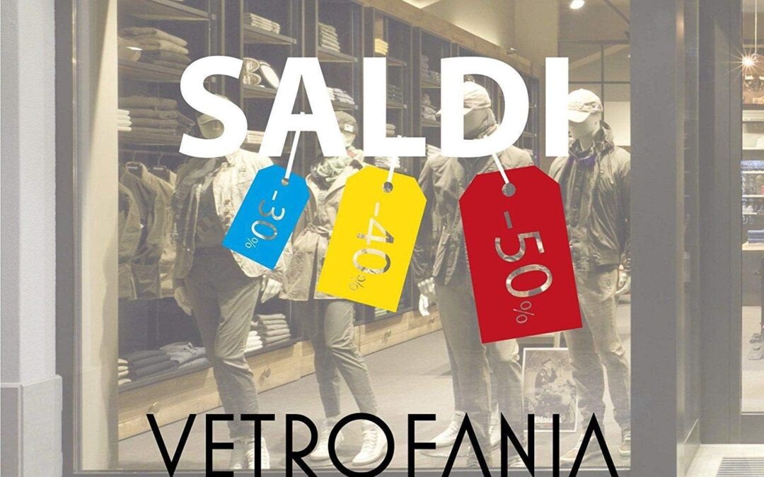 Vetrofanie Saldi SCONTI – Scritta Saldi – Decorazioni Saldi sconti – Fuori Tutto, Saldi vetrine Negozi, Stickers cartellini sconti Adesivo4You (116×80 cm.)