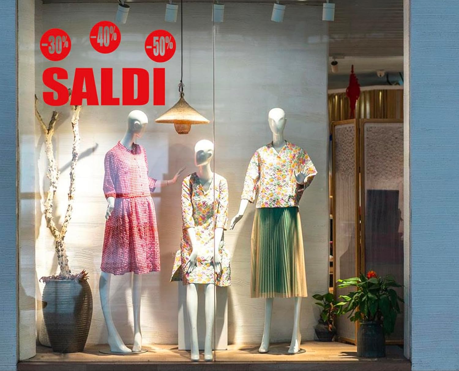 Sticker Adesivo Salsi e Sconti 30% 40% 50%. Sticker Adesivo per vetrina Saldi e Sconti. Disponibile in due colorazioni. Sticker Adesivo ideale per vetri-finestre e vetrine (Rosso)