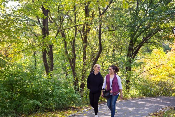 Salute mentale, la psicologia ambientale spiega come stare in mezzo al verde la migliora, anche in città
