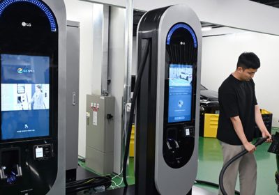 A Seul le colonnine rapide saranno limitate all'80% di carica