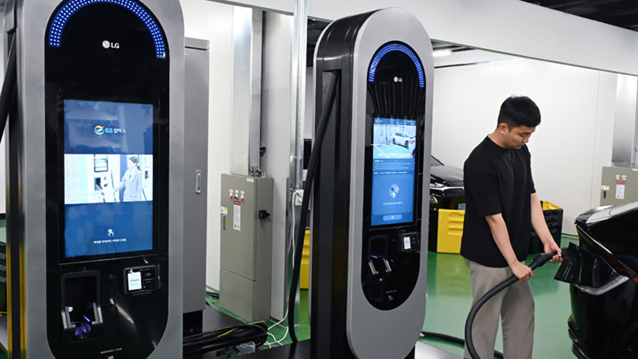 A Seul le colonnine rapide saranno limitate all'80% di carica