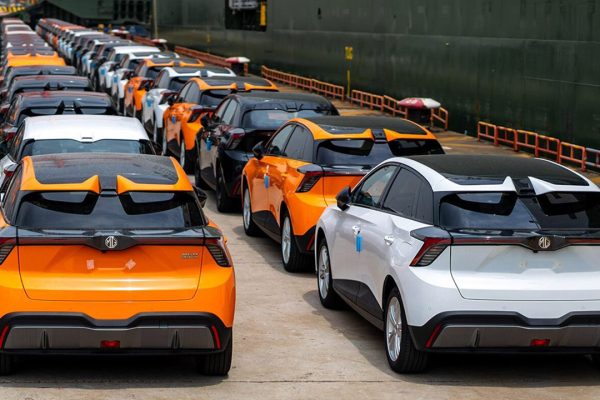A luglio auto elettriche cinesi in Europa giù del 45%. Colpa dei dazi aggiuntivi?