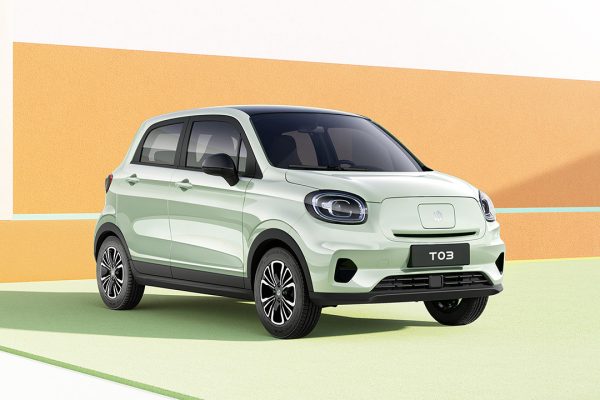 Auto elettriche Leapmotor avvistate a Torino, ecco le foto spia. Il lancio è vicino