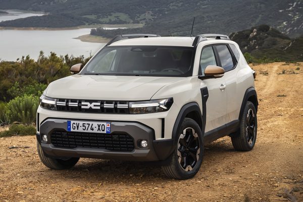 Dacia conferma la leadership in Italia, è il marchio preferito dai clienti privati
