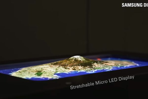 Dopo rollable e foldable, siete pronti per gli stretchable?