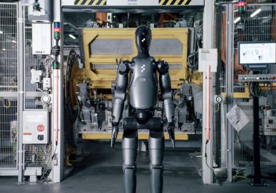 Figure ha svelato Figure 02, la nuova versione del suo robot umanoide: impressionante e bellissimo