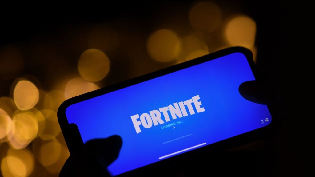 Epic Games, il produttore di Fortnite, lancia la sfida ad Apple