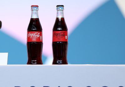 Olimpiadi, la campagna per eliminare Coca-Cola dagli sponsor