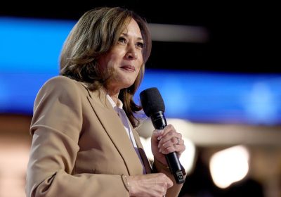 Kamala Harris è sbarcata anche su Twitch