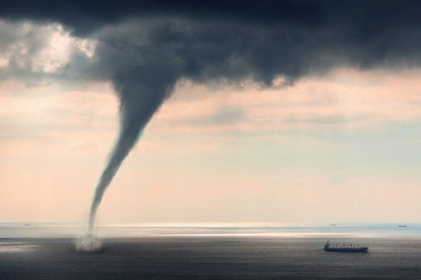 Bayesian, cosa c'entra la crisi del clima con il naufragio