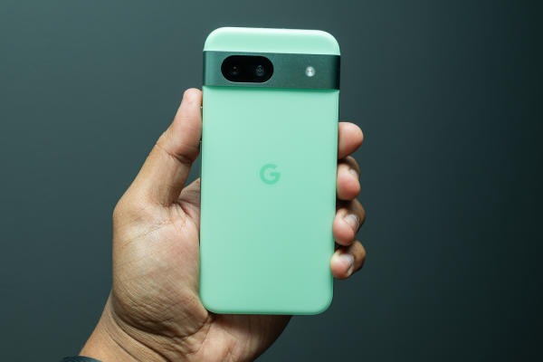 Pixel, quasi tutti gli smartphone hanno una vulnerabilità nascosta