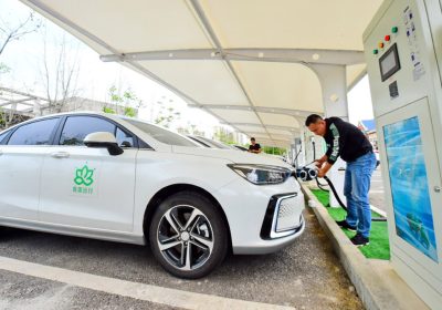 Grande esperimento vehicle-to-grid in Cina: 1.277 auto elettriche restituiscono energia alla rete