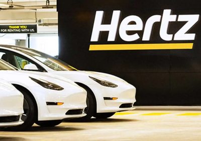 Hertz accelera la rivendita di auto Tesla per proteggersi dal crollo del valore