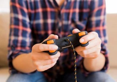 Videogiochi, la giusta dose per far bene alla salute mentale: lo studio