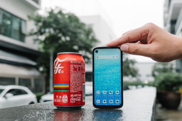 Il più piccolo smartphone 5G al mondo