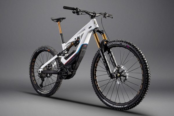 Lapierre presenta l'e-bike GLP III SE in edizione limitata Alpine, con design della A290_Beta