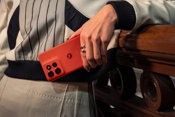 Motorola presenta due nuovi smartphone per conquistare la fascia media. Ecco Edge 50 ed Edge 50 Neo