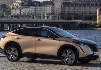 Niente passi indietro per Nissan: in Europa entro il 2030 solo auto elettriche