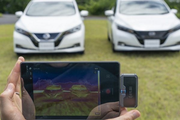 Nissan sperimenta una vernice innovativa per ridurre la temperatura nelle auto