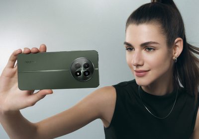 Ricarica rapida a 300W su smartphone: realme pronta al lancio della nuova tecnologia