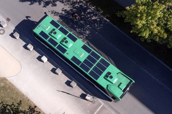 Sono Motors, il kit fotovoltaico per bus diesel ha ora un distributore ufficiale