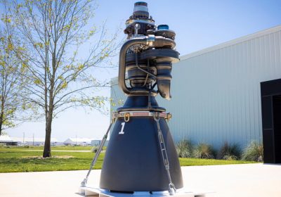 SpaceX mostra i nuovi propulsori Raptor 3 per le future versioni di Starship