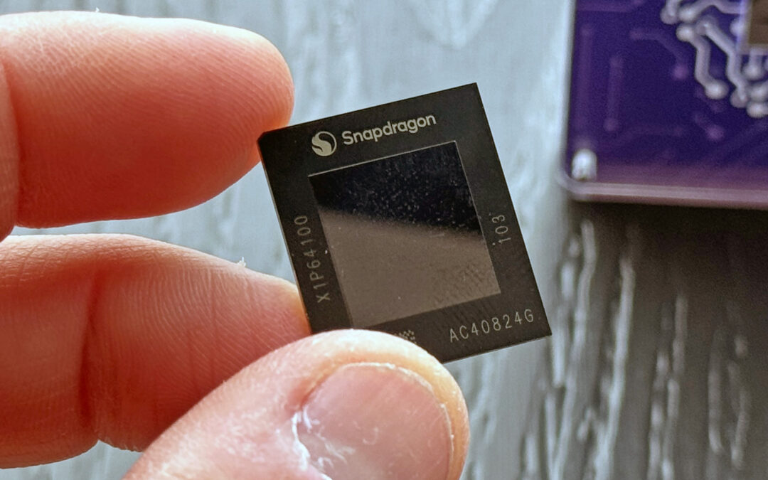 Volete un PC Snapdragon X? Forse meglio aspettare qualche mese, nel 2025 costeranno meno