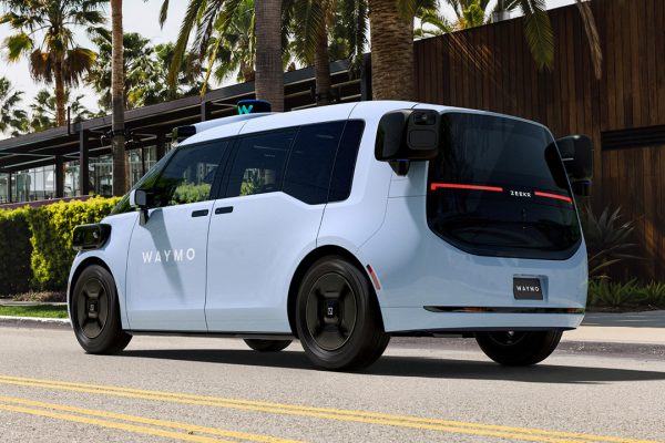 Waymo presenta la sesta generazione della guida autonoma Driver
