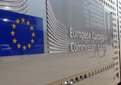 X addestra Grok usando i dati degli utenti europei senza chiedere il permesso: rischio violazione GDPR