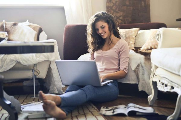 Fatturazione elettronica semplice e personalizzabile: prova Aruba a 1€/mese