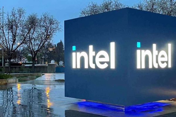 Intel conferma i licenziamenti: colpiti circa 19.000 dipendenti