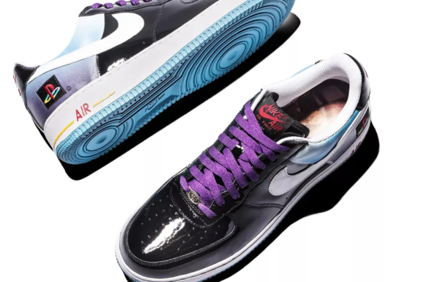 Ritornano le rarissime sneaker Nike PlayStation