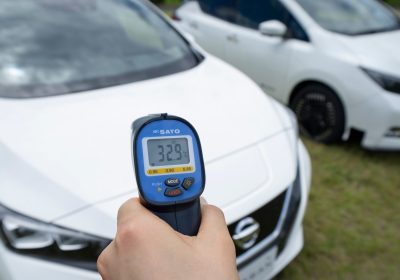 La vernice refrigerante di Nissan che abbassa le temperature nell’abitacolo