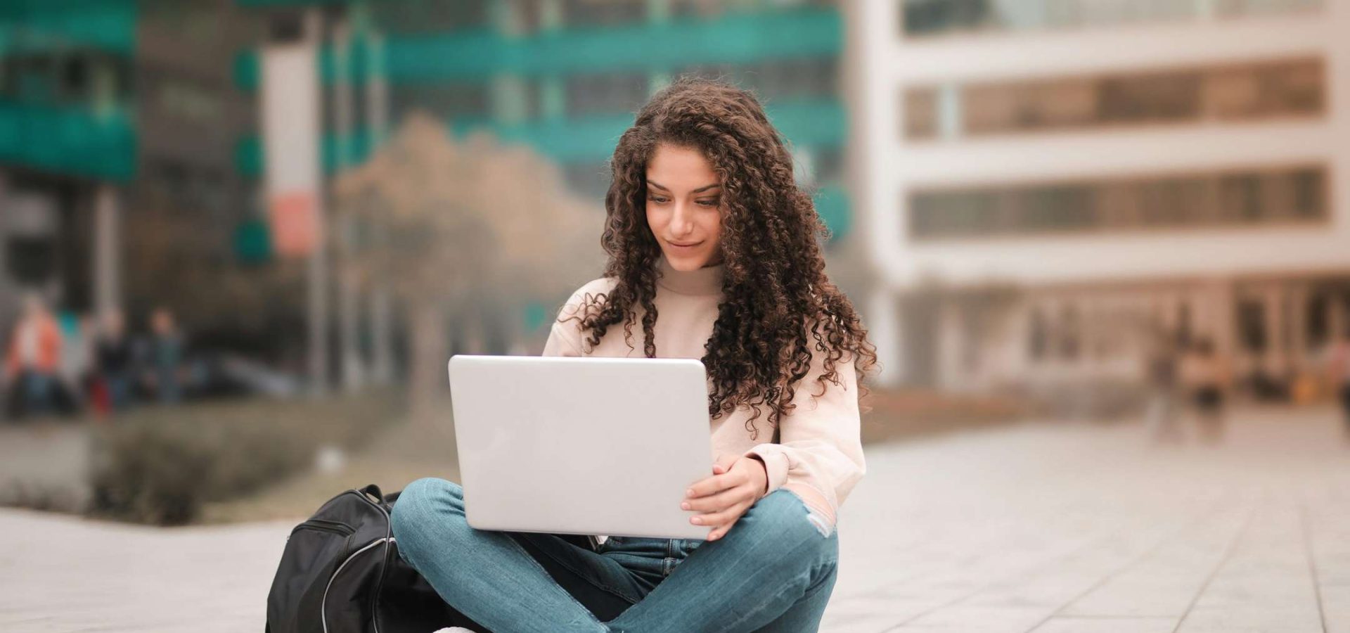 Nuova VPN? prezzo dimezzato e 3 mesi gratis extra con ExpressVPN