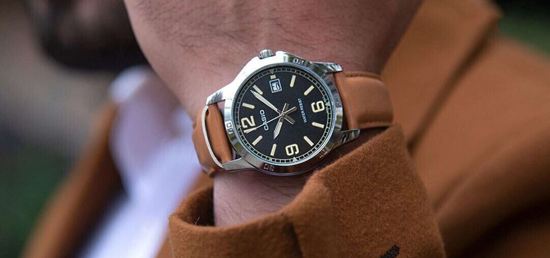 Orologio CASIO con quadrante in acciaio e cinturino in pelle a soli 35€ (CODICE SCONTO)