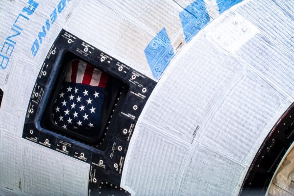 Starliner, gli astronauti bloccati sull’Iss torneranno sulla Terra grazie a SpaceX