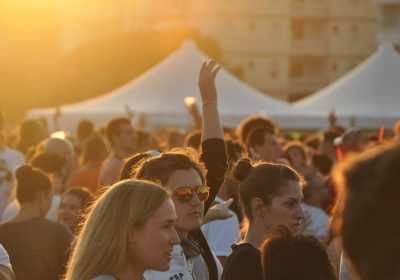 Punti aura sui social, cosa sono e perché c’entra la filosofia