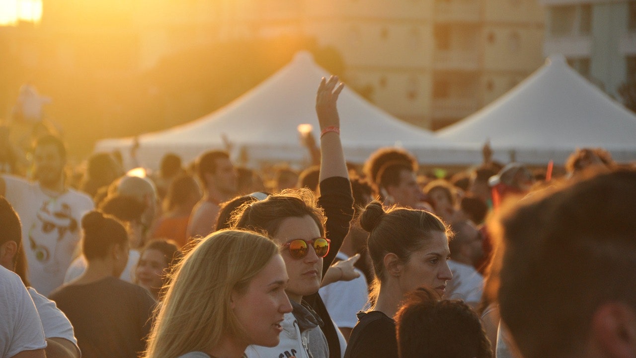 Punti aura sui social, cosa sono e perché c’entra la filosofia